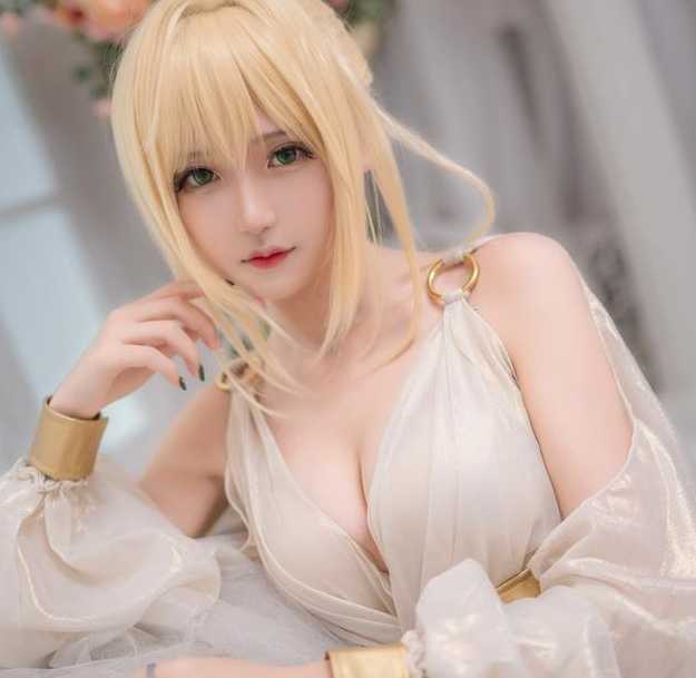 【奇怪/极品COS】斗鱼二次元现任一姐:腐团儿顶级COS福利大合集!【超级精美/1.1G】游戏中文版下载|无需安装解压即玩-游界无限